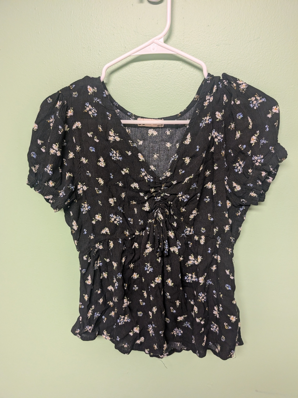 SO Black Floral Drawstring Puff Sleeve Blouse